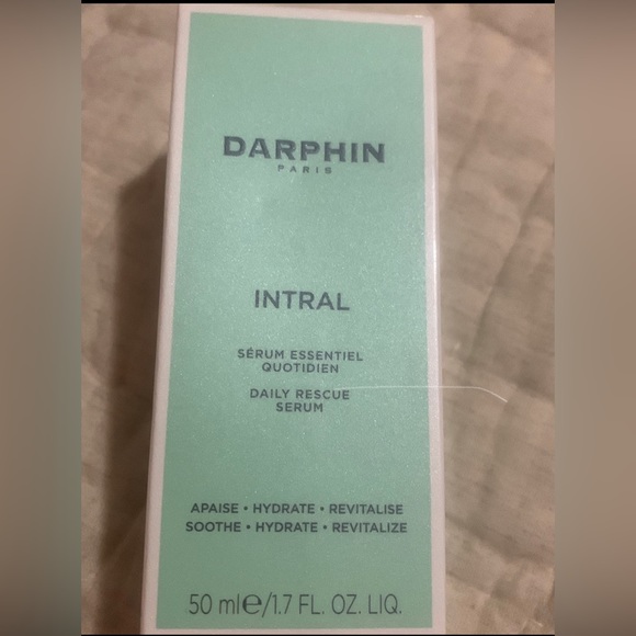 DARPHIN INTRAL
SÉRUM ESSENTIEL
QUOTIDIEN
DAILY RESCUE
SERUM  50 ML / 1.7 FL OZ - Picture 2 of 3